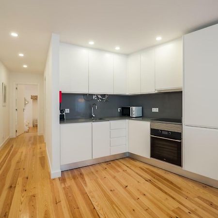 Sunshine House - Exclusive Apartment - Home By The Castle リスボン エクステリア 写真