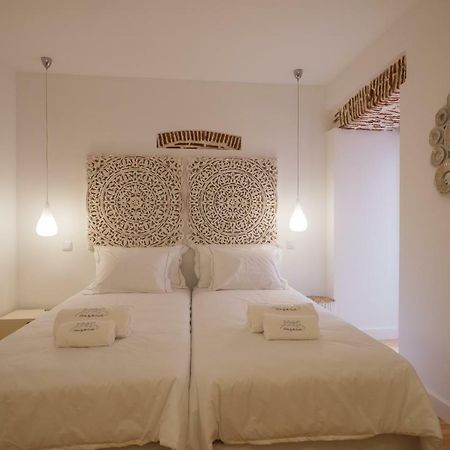 Sunshine House - Exclusive Apartment - Home By The Castle リスボン エクステリア 写真