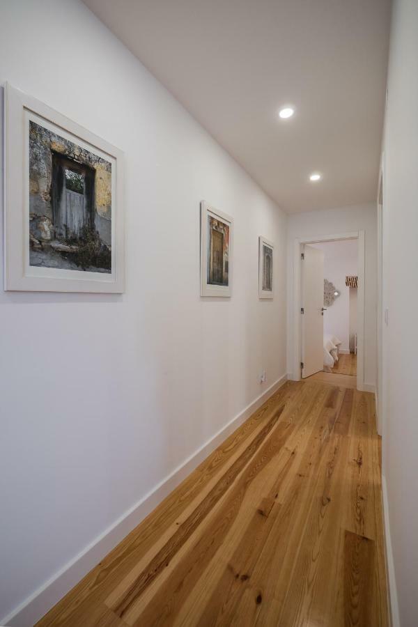 Sunshine House - Exclusive Apartment - Home By The Castle リスボン エクステリア 写真