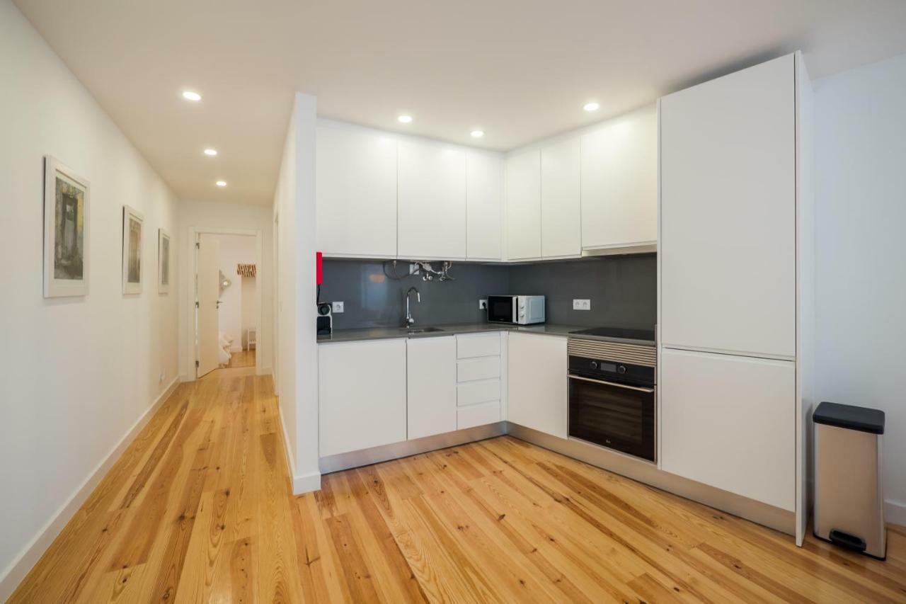 Sunshine House - Exclusive Apartment - Home By The Castle リスボン エクステリア 写真
