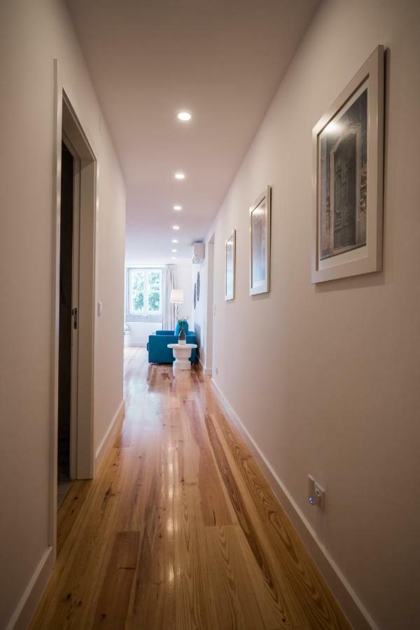 Sunshine House - Exclusive Apartment - Home By The Castle リスボン エクステリア 写真