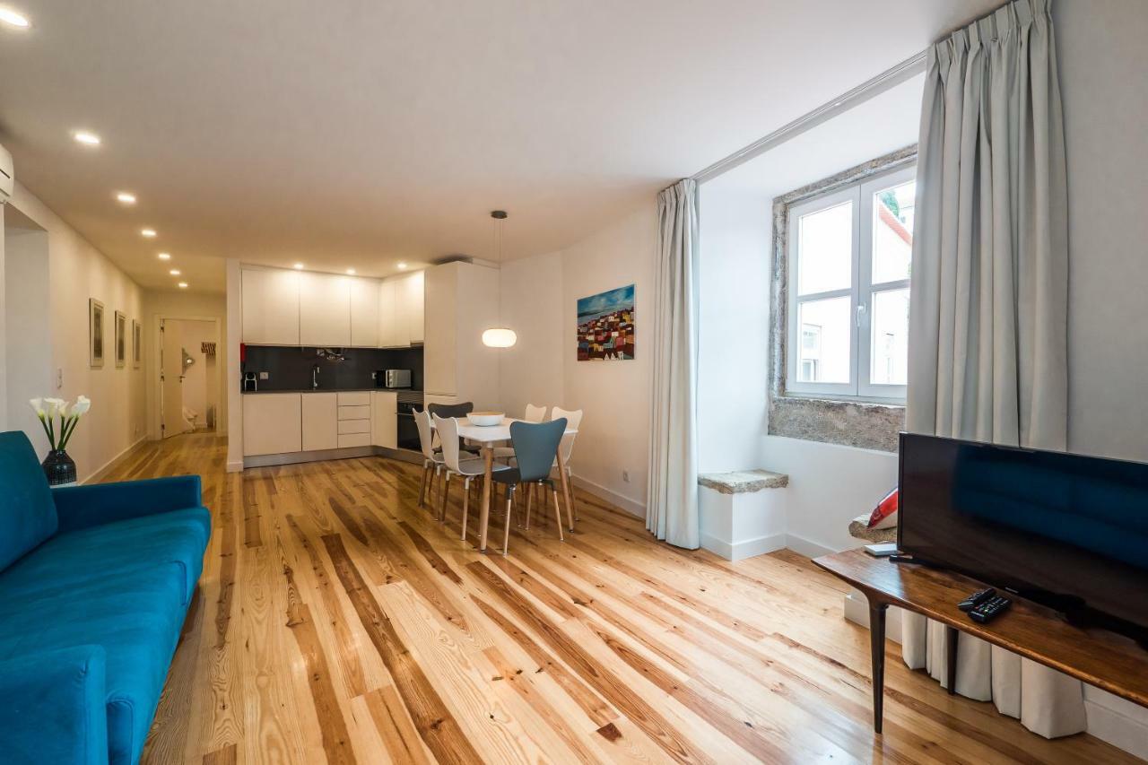 Sunshine House - Exclusive Apartment - Home By The Castle リスボン エクステリア 写真