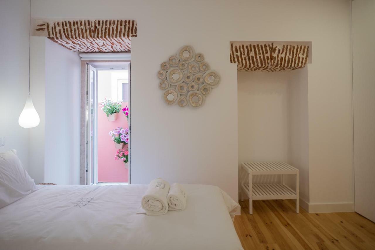 Sunshine House - Exclusive Apartment - Home By The Castle リスボン エクステリア 写真