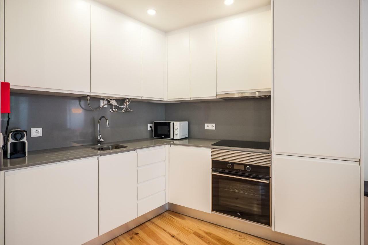 Sunshine House - Exclusive Apartment - Home By The Castle リスボン エクステリア 写真
